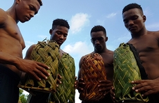 Outoungou - Présentation de saison suivie de