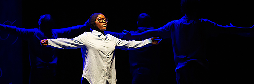 RESTITUTIONS CROISÉES - 